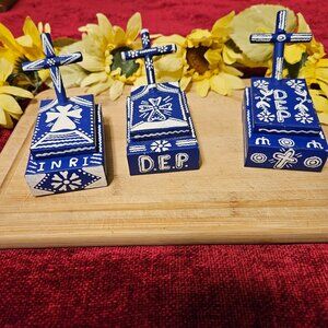 VINTAGE OAXACAN GRAVESITES MADE OUT OF CIGARETTE BOXES HAND PAINTED X3
